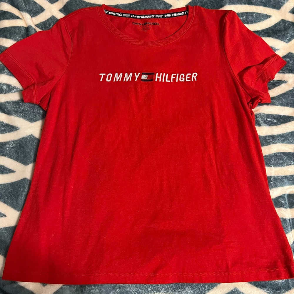 Tommy hilfiger sport shirt in red size medium
